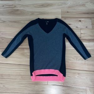 Aqua 100% cashmere color-block black and gray sweater